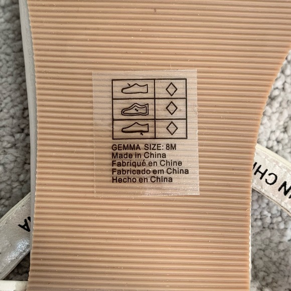 New Bridal Sandals - Picture 3 of 3